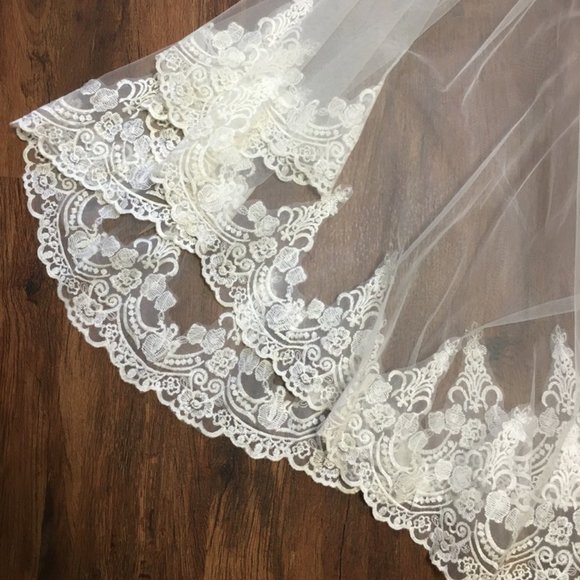 VTG Tulle with Applique Floral Lace 2-tier Wedding Veil White - Picture 4 of 15